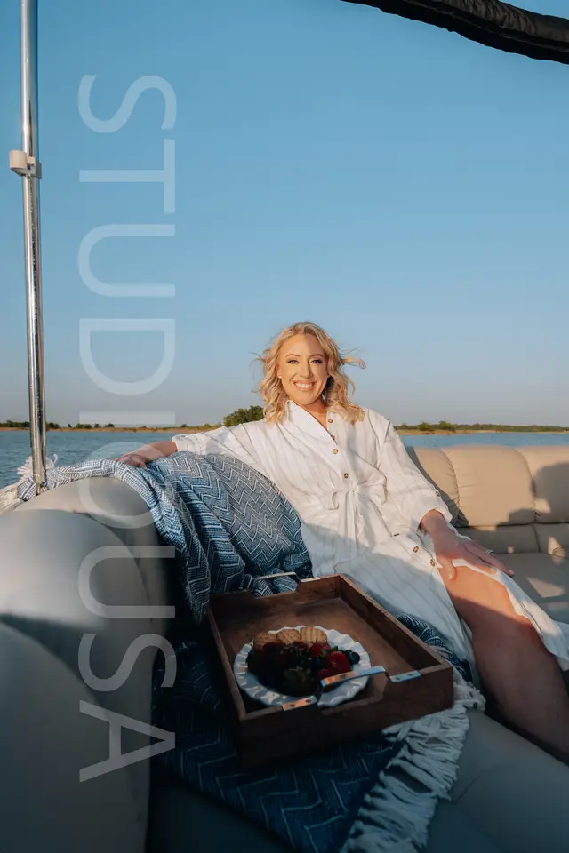 Tracy Cavazos, branding photography by studioUSA in Dallas-Fort Worth