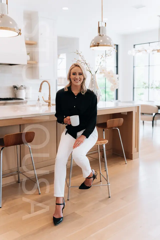 Tracy Cavazos, branding photography by studioUSA in Dallas-Fort Worth