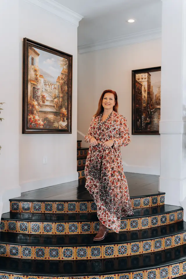 luxuryUSA: Melody Taylor at Le Casa de Fe, branding photography by studioUSA in Dallas-Fort Worth
