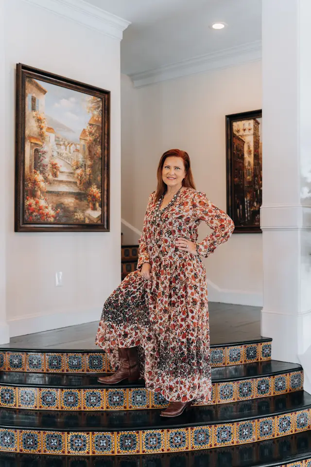 luxuryUSA: Melody Taylor at Le Casa de Fe, branding photography by studioUSA in Dallas-Fort Worth