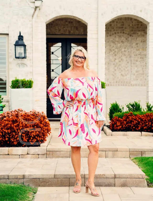 Kendra McKiddy, branding photography by studioUSA in Dallas-Fort Worth