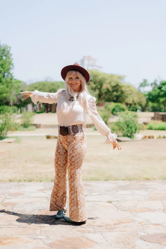 Jenni Rudolf, branding photography by studioUSA in Dallas-Fort Worth