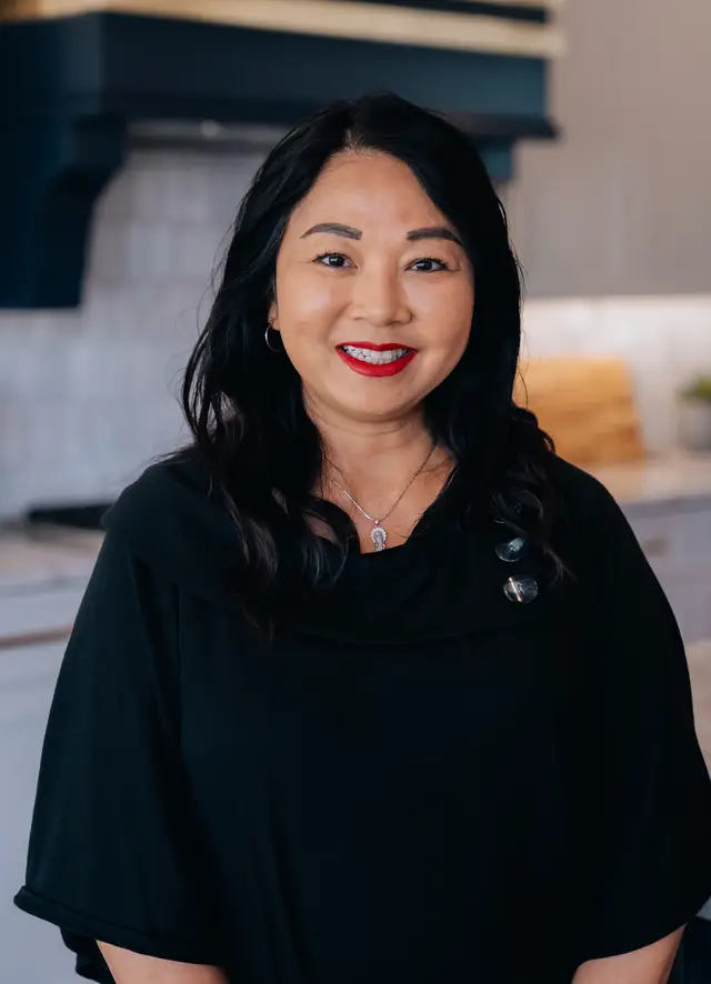 Emily Huynh, headshot photography by studioUSA in Dallas-Fort Worth
