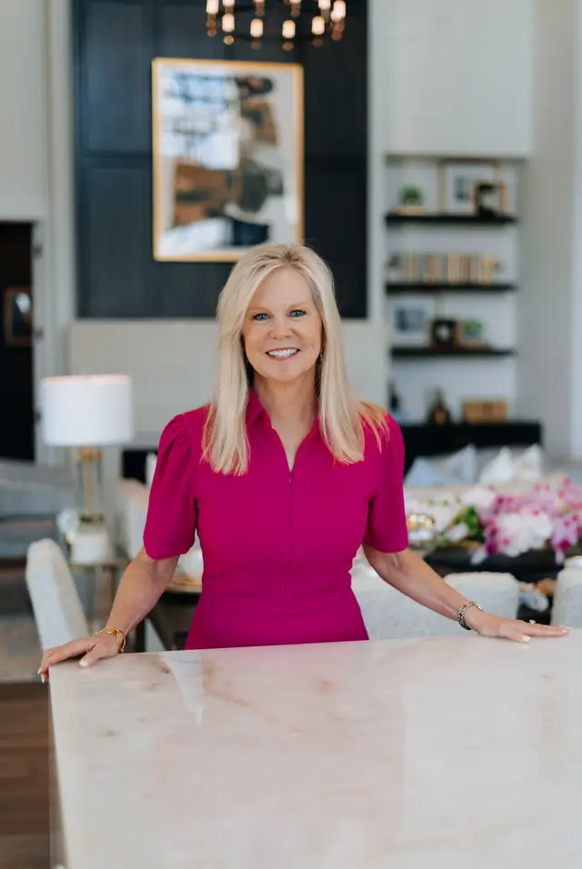Stephanie, branding photography by studioUSA in Dallas-Fort Worth