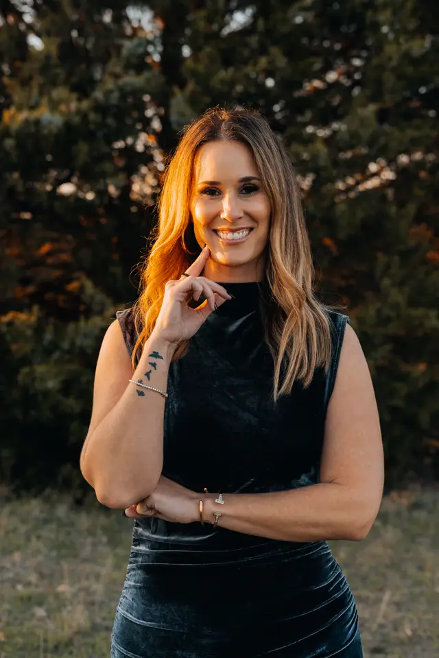 Shelby Sokolash, branding photography by studioUSA in Dallas-Fort Worth