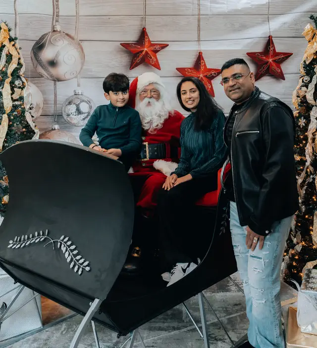 Keller Williams Photos with Santa, event photography by studioUSA in Dallas-Fort Worth