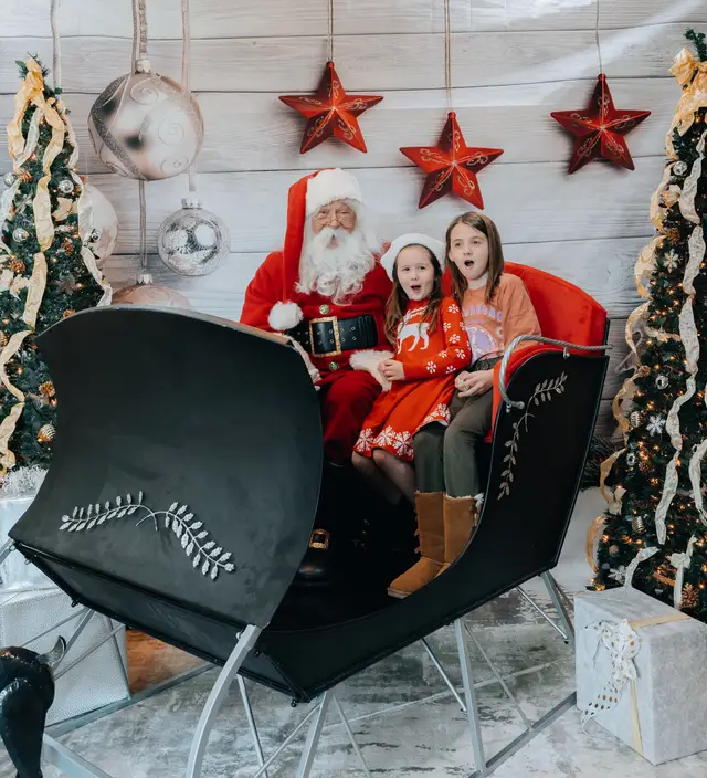 Keller Williams Photos with Santa, event photography by studioUSA in Dallas-Fort Worth