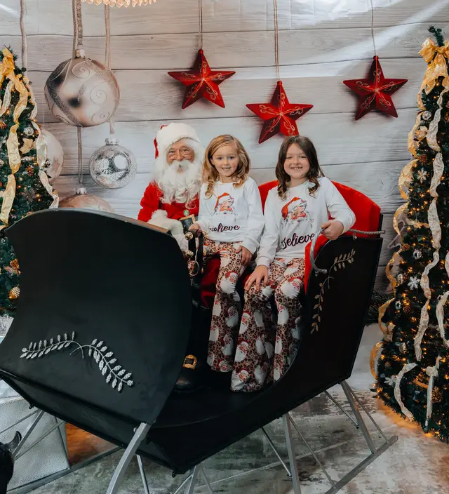 Keller Williams Photos with Santa, event photography by studioUSA in Dallas-Fort Worth