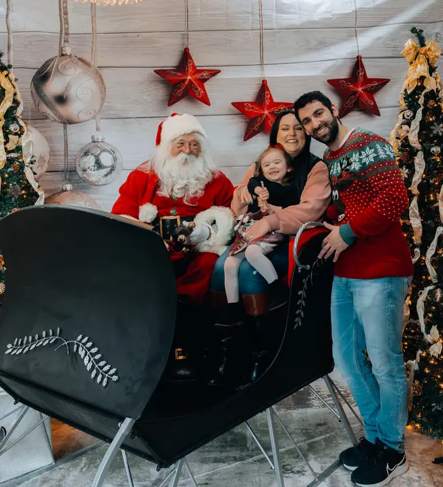 Keller Williams Photos with Santa, event photography by studioUSA in Dallas-Fort Worth