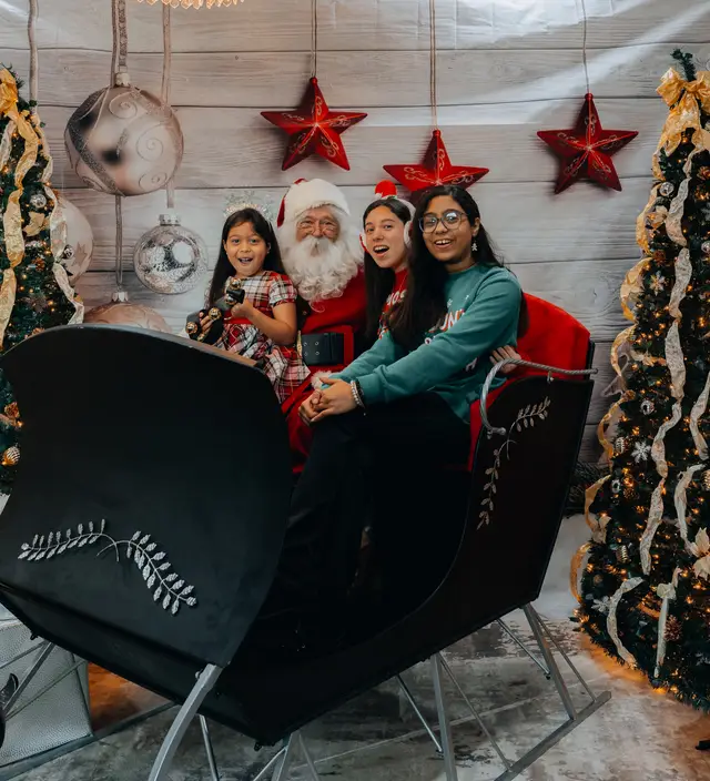 Keller Williams Photos with Santa, event photography by studioUSA in Dallas-Fort Worth
