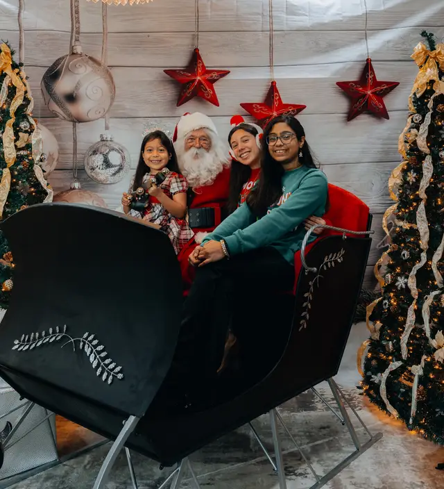 Keller Williams Photos with Santa, event photography by studioUSA in Dallas-Fort Worth
