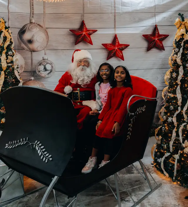 Keller Williams Photos with Santa, event photography by studioUSA in Dallas-Fort Worth