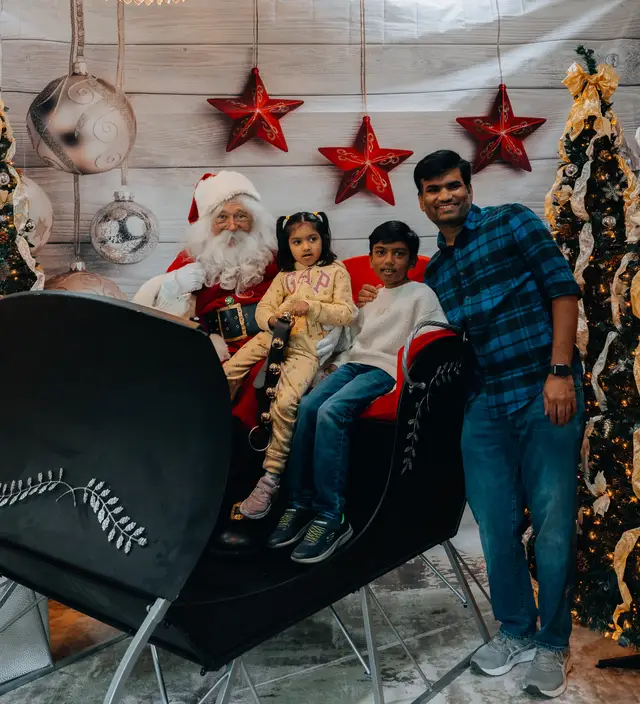 Keller Williams Photos with Santa, event photography by studioUSA in Dallas-Fort Worth