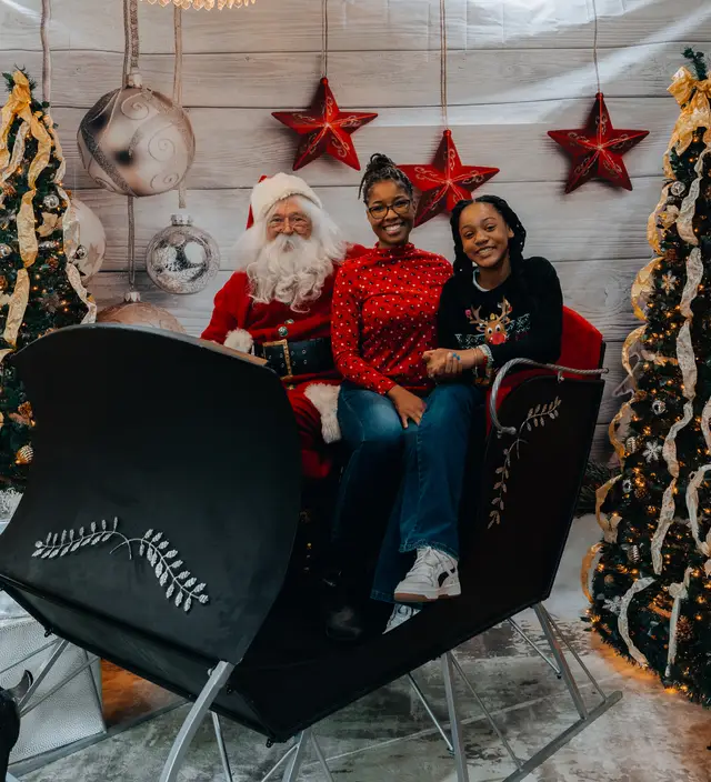 Keller Williams Photos with Santa, event photography by studioUSA in Dallas-Fort Worth