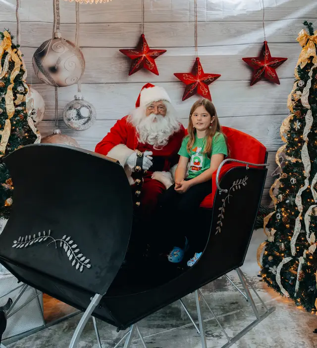 Keller Williams Photos with Santa, event photography by studioUSA in Dallas-Fort Worth
