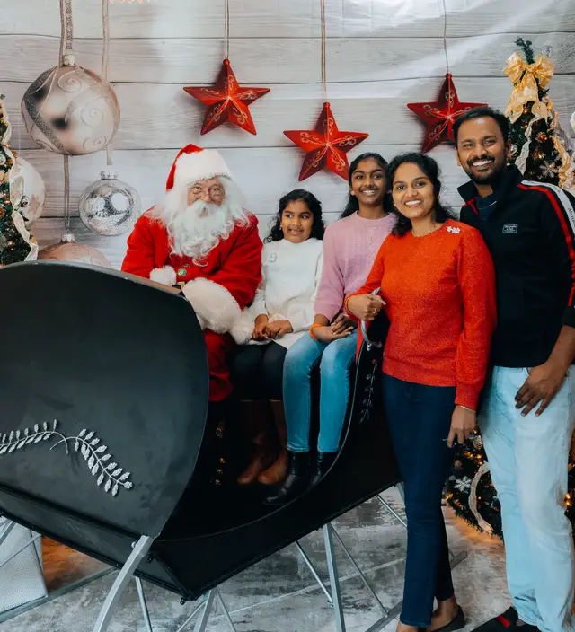 Keller Williams Photos with Santa, event photography by studioUSA in Dallas-Fort Worth