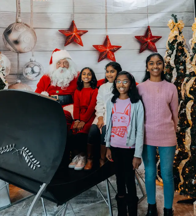 Keller Williams Photos with Santa, event photography by studioUSA in Dallas-Fort Worth