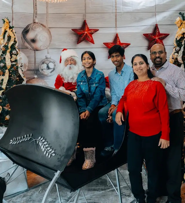 Keller Williams Photos with Santa, event photography by studioUSA in Dallas-Fort Worth
