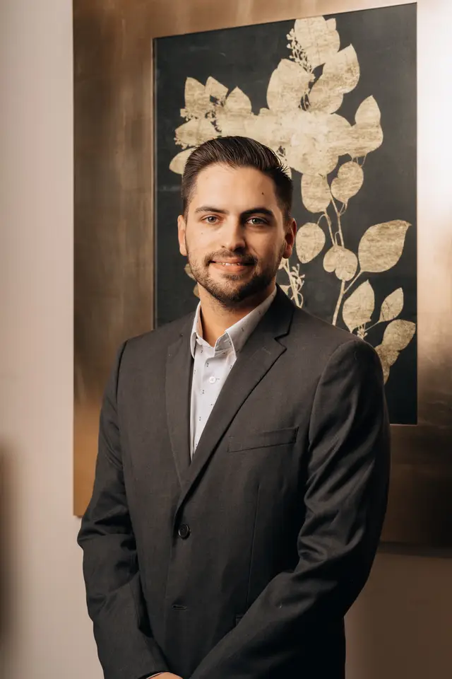 Ebby Headshots, McKinney & Allen, headshot photography by studioUSA in Dallas-Fort Worth