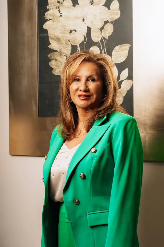 Ebby Headshots, McKinney & Allen, headshot photography by studioUSA in Dallas-Fort Worth